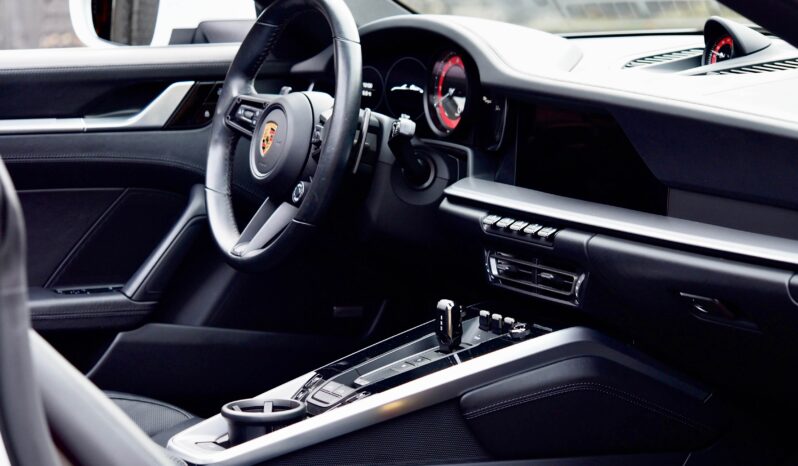 Porsche 992 TARGA 4 PDK – 2021 complet