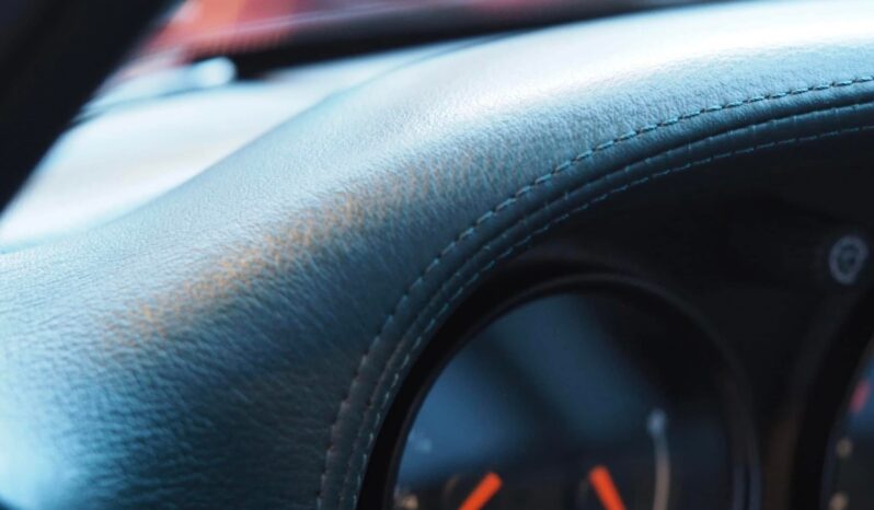 Porsche 993 Carrera 3.6 Coupé BV6 – 1994 – Vendue complet