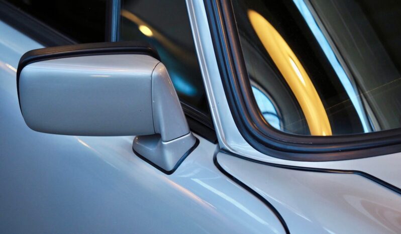 Porsche 911 Carrera 3.2 G50 Coupé – 1987 complet