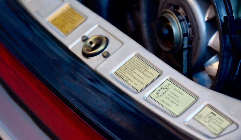 Porsche 911 Carrera 3.2 G50 Coupé – 1987 complet