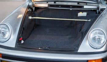 Porsche 911 Carrera 3.2 G50 Coupé – 1987 complet