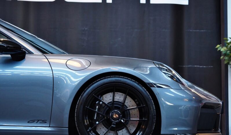 Porsche 992.2 Carrera 4 GTS 3.6 T-Hybrid Cabriolet – 2025 complet