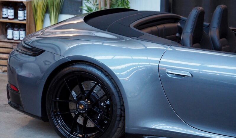 Porsche 992.2 Carrera 4 GTS 3.6 T-Hybrid Cabriolet – 2025 complet