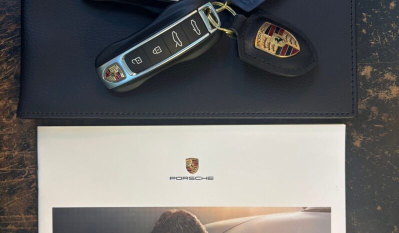 Porsche 992.2 Carrera 4 GTS 3.6 T-Hybrid Cabriolet – 2025 complet