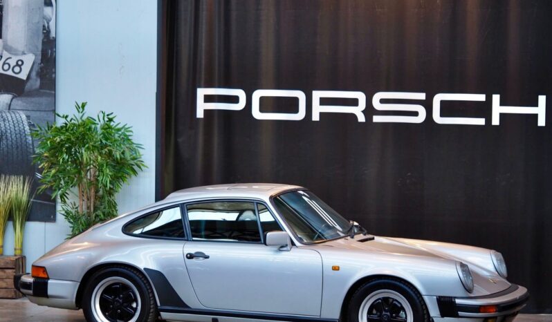 Porsche 911 Carrera 3.2 G50 Coupé – 1987 complet