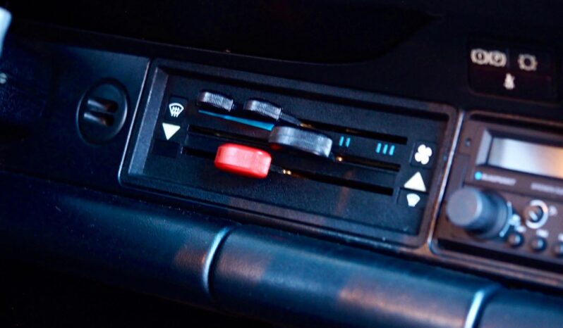 Porsche 911 Carrera 3.2 G50 Coupé – 1987 complet
