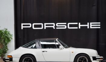 Porsche 911 Carrera 3.2 Targa 915 – 1984 complet