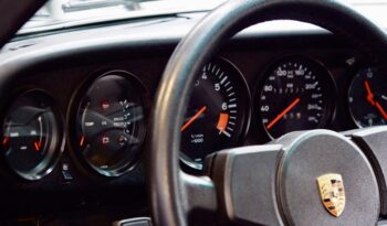 Porsche 911 Carrera 3.2 Targa 915 – 1984 complet