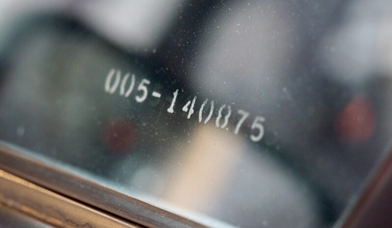 Porsche 911 Carrera 3.2 Targa 915 – 1984 complet
