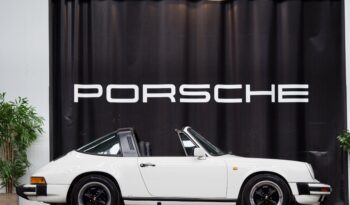 Porsche 911 Carrera 3.2 Targa 915 – 1984 complet