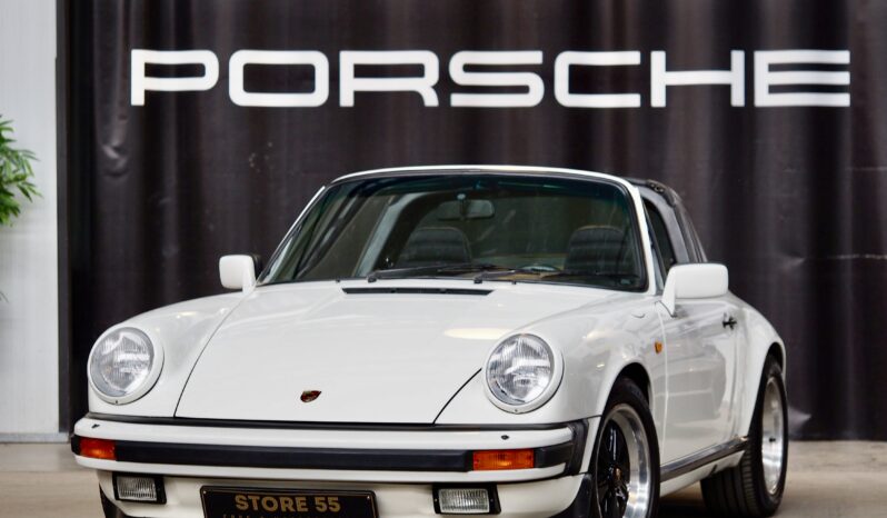 Porsche 911 Carrera 3.2 Targa 915 – 1984 complet
