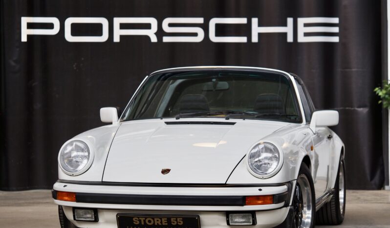 Porsche 911 Carrera 3.2 Targa 915 – 1984 complet
