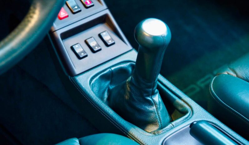 Porsche 993 Carrera 4 3.6 Coupé BV6 – 1995 complet
