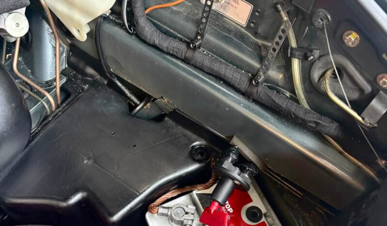 Porsche 993 Carrera 4 3.6 Coupé BV6 – 1995 complet